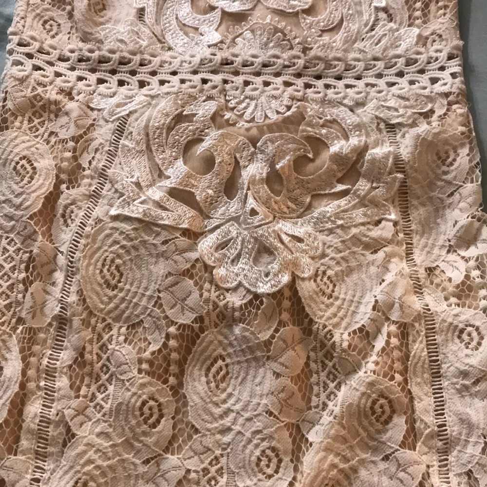 Dress - Picture 2 of 4